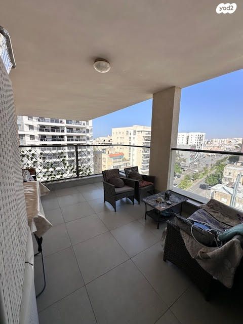 דירה, העצמאות, קרית אתא