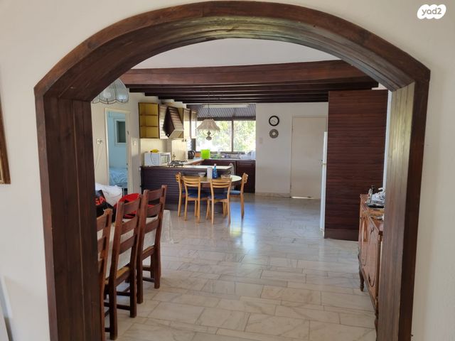 בית פרטי/ קוטג', שדרות אלנטאון, בן גוריון, טבריה