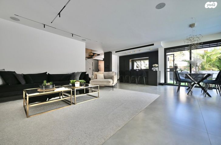 בית פרטי/ קוטג', טיילת חתני פרס נובל, קרית חתני פרס נובל, ראשון לציון