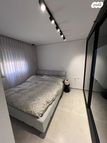 גג/ פנטהאוז, דימונה