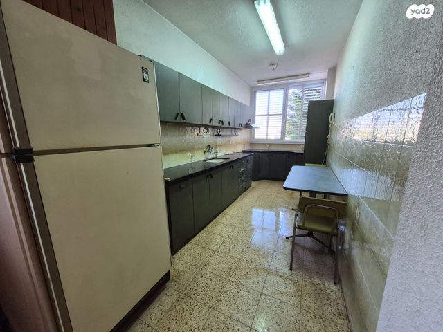 דירה, האחים טרבס 15, ד' / מערב מרכז העיר, רחובות