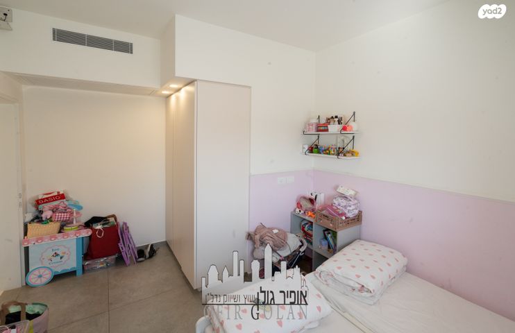 דירה, הרצליה