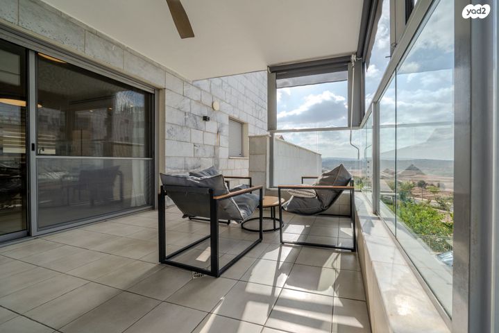 דירה, הקהילה 30, בצוותא, חריש