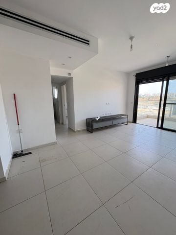 דירה, סברי מרנן, עיר היין, אשקלון