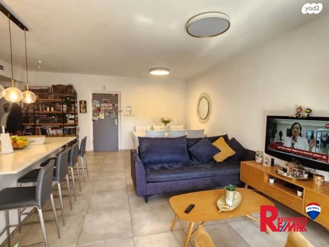 אורנה פורת 4