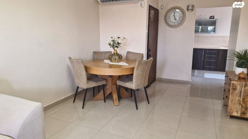 דירה, ישראל פרנקל, גיורא, רמלה