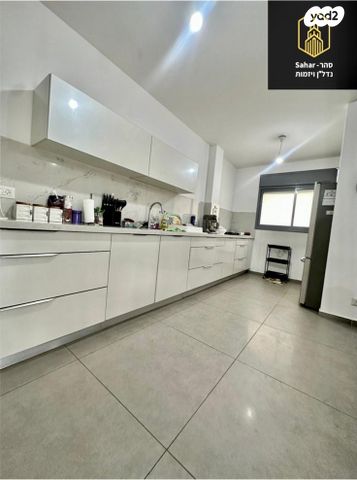 דירה, אלפי מנשה