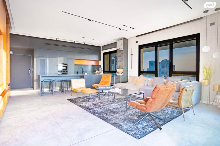 גג/ פנטהאוז, המעיין 3, שכונת הראשונים, רמת גן