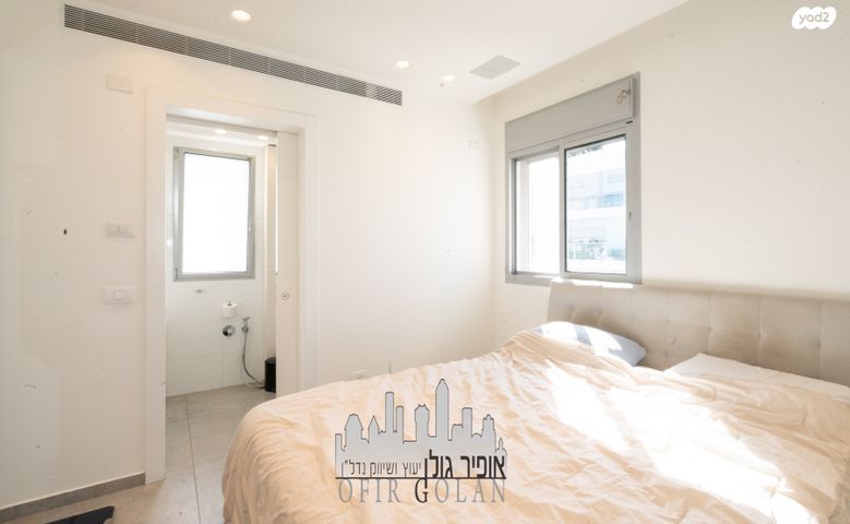 דירה, הרצליה