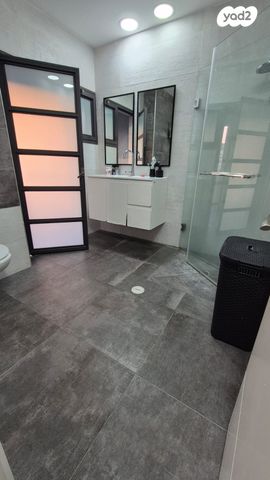 גג/ פנטהאוז, השומר, שיכון עובדים, טבריה