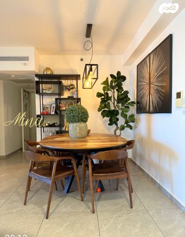 דירה, דרך העצמאות 35, ליבת העיר, יהוד מונוסון