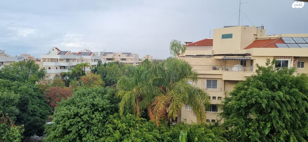 דופלקס, הסחלב, קרית הפרחים - 2005, רעננה