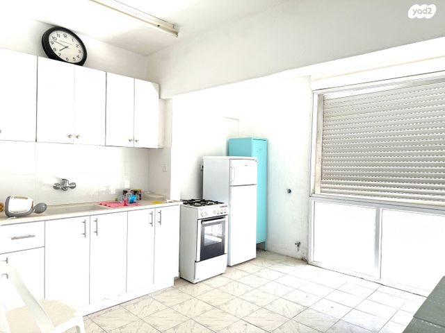 שדרות מנחם אריאב 