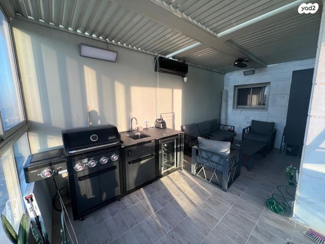 גג/ פנטהאוז, דימונה