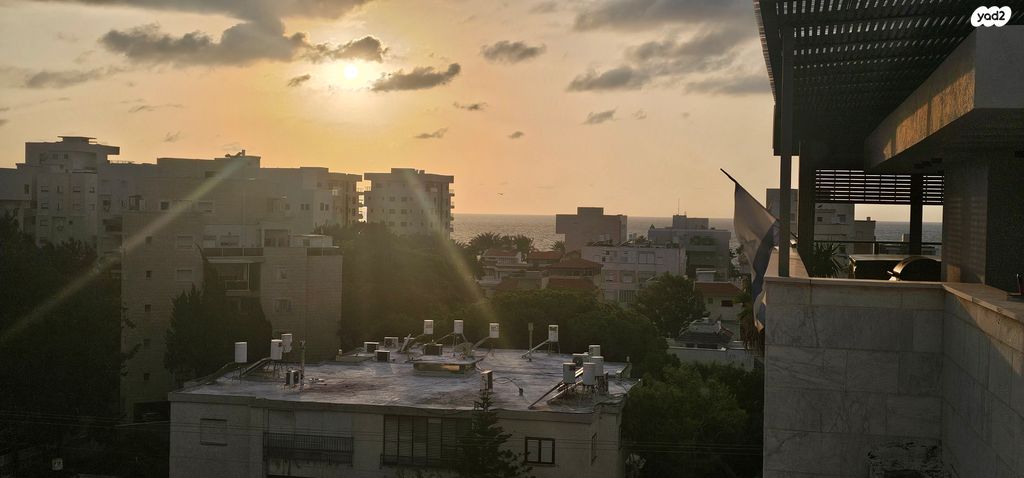 גג/ פנטהאוז, עיר, מרכז העיר, נהריה