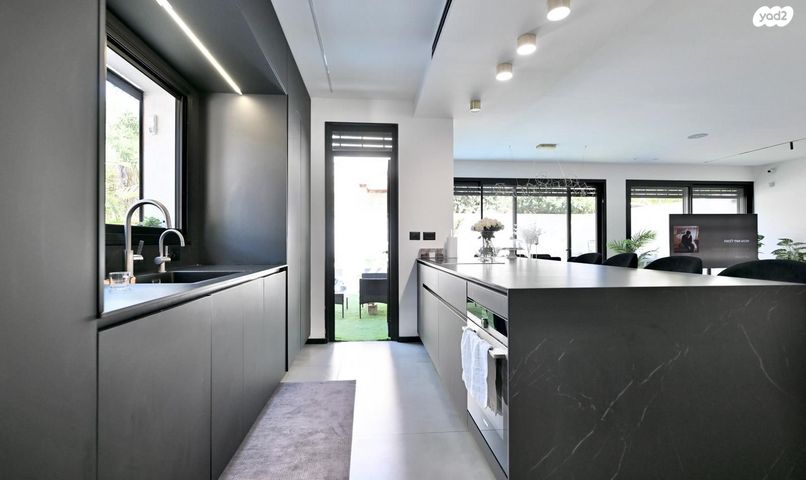 בית פרטי/ קוטג', טיילת חתני פרס נובל, קרית חתני פרס נובל, ראשון לציון