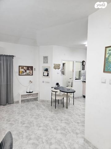 דירה, ברנהרד והרמן צונדק 38, רמות, באר שבע