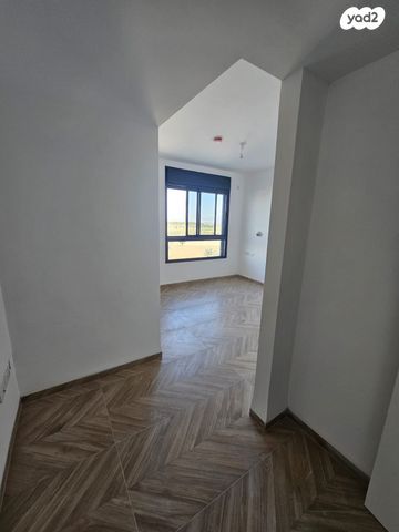 דירה, קרית אתא