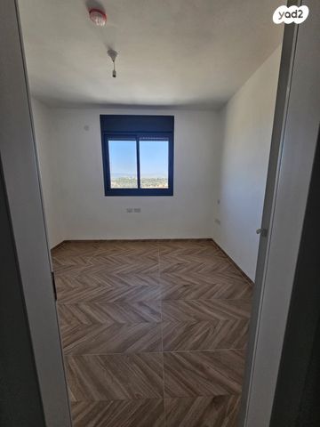 דירה, קרית אתא