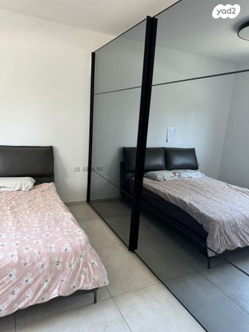 דירת גן, דולב, יצחק שמיר, נהריה