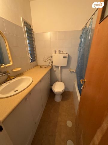 דירה, עין גדי, שכונה ט', באר שבע