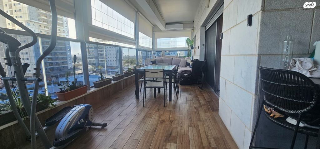 גג/ פנטהאוז, יחידת 101, אריק שרון, נהריה