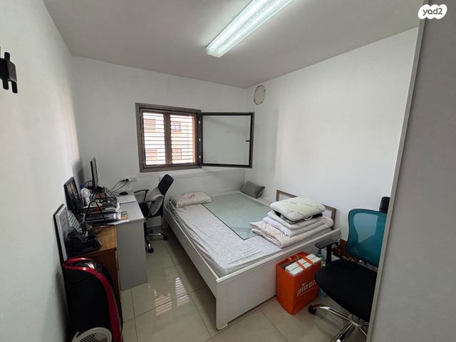 דירה, אהרון כצנלסון 4, נווה גן, פתח תקווה