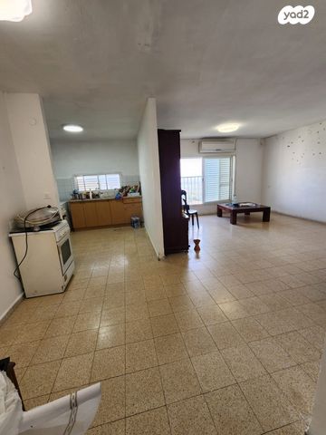 דירה, החצב, רמות יצחק, נשר