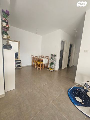 דירה, שדרות עמק האלה 67, שקמים ואגמים, אשקלון