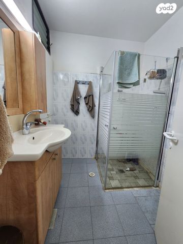 דירה, משה שרת 42, שכונה י"א, באר שבע