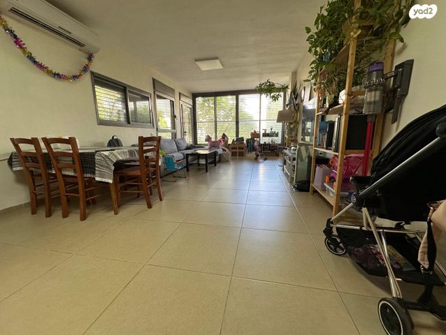 דירה, ה' באייר, הרצליה הירוקה, נווה עובד, הרצליה