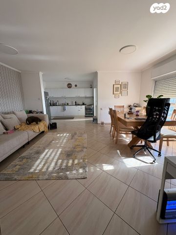 דירה, שדרות דוד בן גוריון, הסיטי, אשקלון