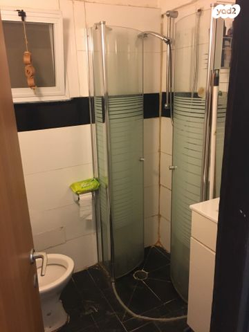 דירת גן, אוסוולדו ארניה 11, שכונה ד', באר שבע