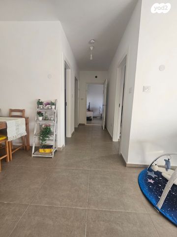 דירה, שדרות עמק האלה 67, שקמים ואגמים, אשקלון