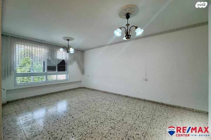 דירה, הבנים, תל גיבורים, חולון