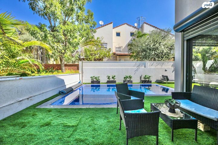 בית פרטי/ קוטג', טיילת חתני פרס נובל, קרית חתני פרס נובל, ראשון לציון