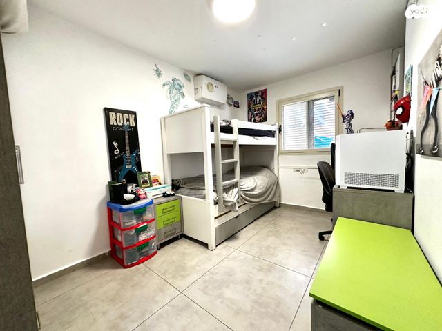 דירת גן, קרית שרת מערב, חולון