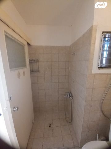 דירה, עמנואל אולסבנגר, קרית היובל, ירושלים