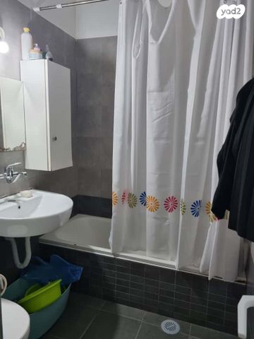 דירה, שדרות הרב לוין, רובע ז', אשדוד