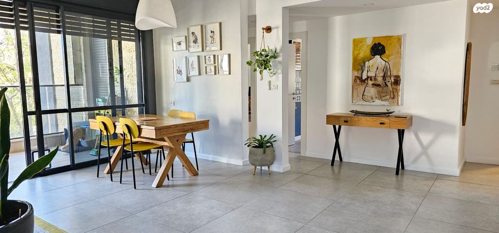 דירה, ז'בוטינסקי, עיר, מרכז העיר, נהריה