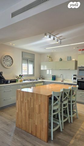 דופלקס, כפר גנים ג, פתח תקווה