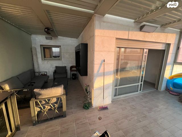 גג/ פנטהאוז, דימונה