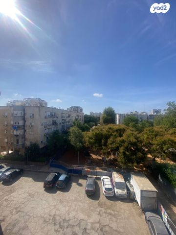 דירה, שדרות ששת הימים 1, תל אביב יפו