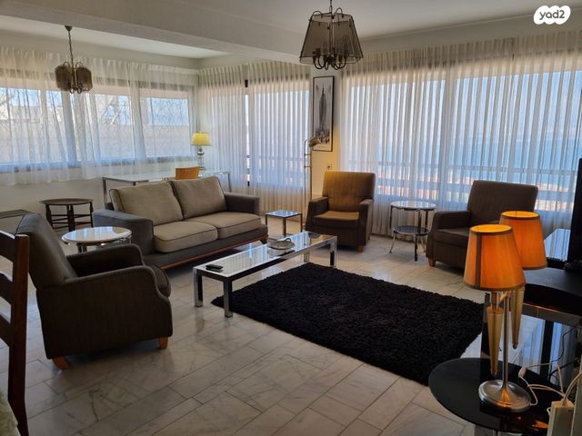 בית פרטי/ קוטג', שדרות אלנטאון, בן גוריון, טבריה