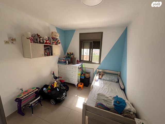 דירה, אהרון כצנלסון 4, נווה גן, פתח תקווה