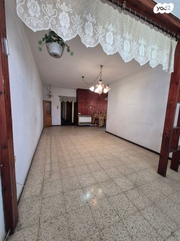 דירה, האחים טרבס 15, ד' / מערב מרכז העיר, רחובות