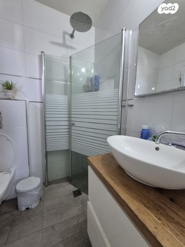 דירה, מורשה, רמת השרון