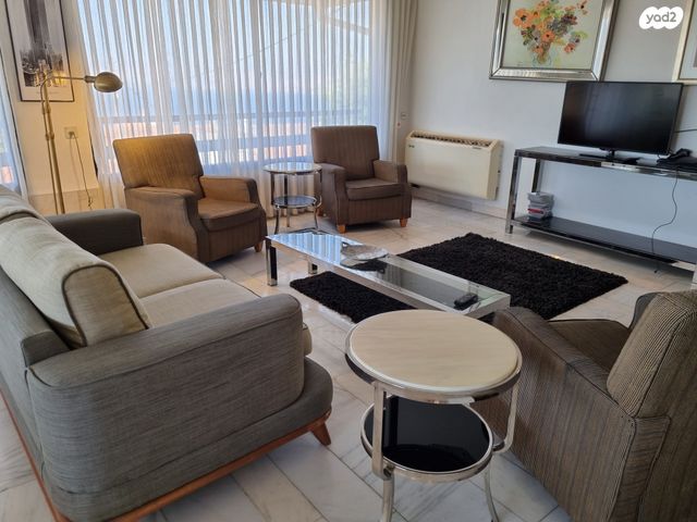 בית פרטי/ קוטג', שדרות אלנטאון, בן גוריון, טבריה