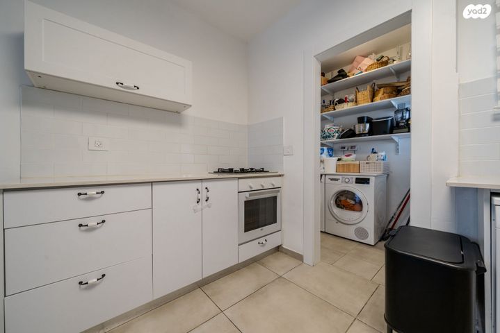 דירה, הקהילה 30, בצוותא, חריש