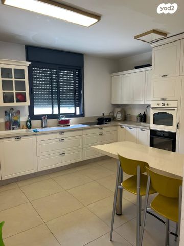 דירה, הרב אליישיב, שכונת מ-3, בית שמש